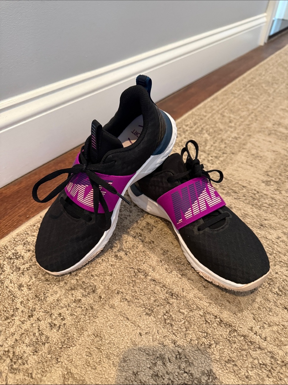 Nike Women's Black and Purple Athletic Shoes